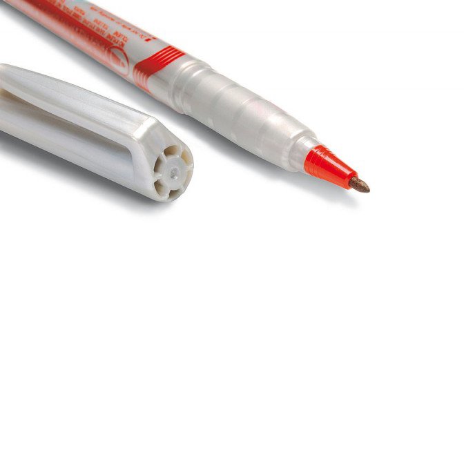 Marker Pentel do opisywania płyt CD czerwony